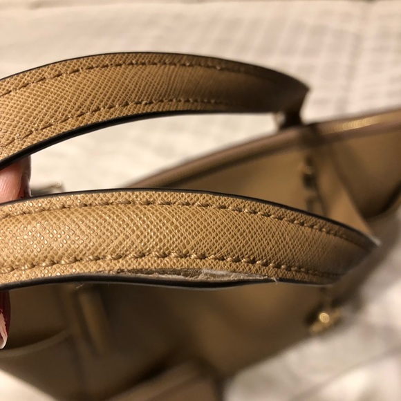 Michael Kors Tote & Wallet - Picture 4 of 8